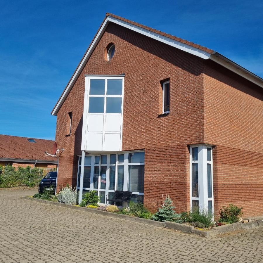 Mueritz-Pension Waren Exterior photo